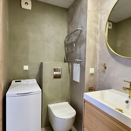 Cozy 2-bedroom Seaside