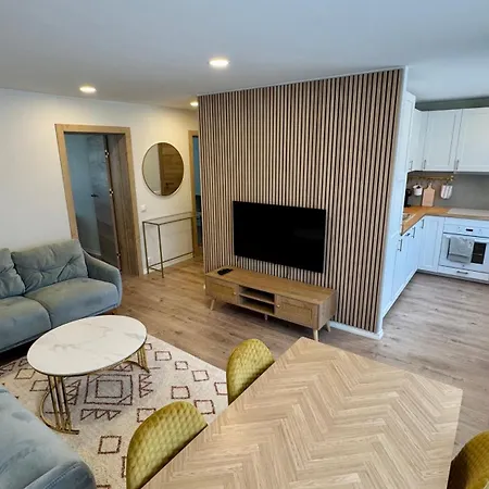 Cozy 2-bedroom Seaside 派尔努